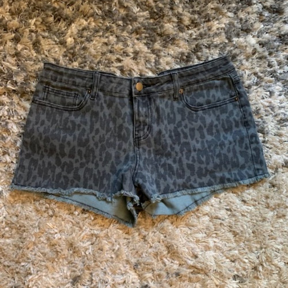 Forever 21 Blue/Gray Cheetah Shorts